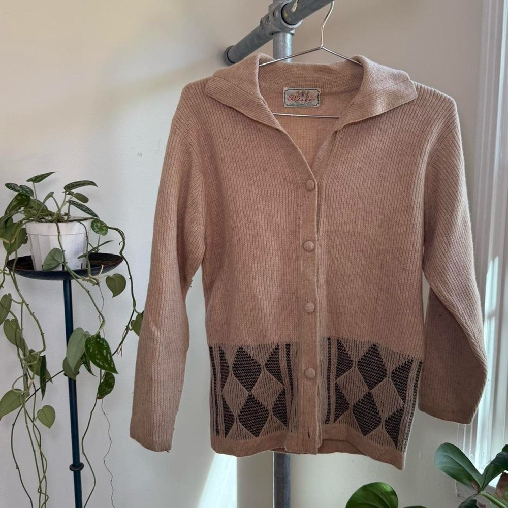 Vintage Women's Tan Cardigan Sweater